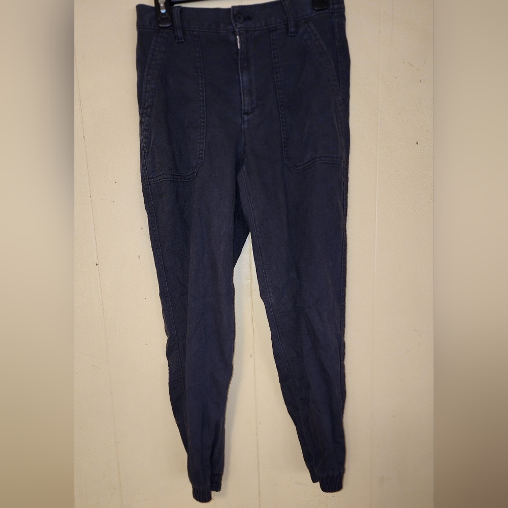 Gap, size 4, Elastic waist dark grey pants.